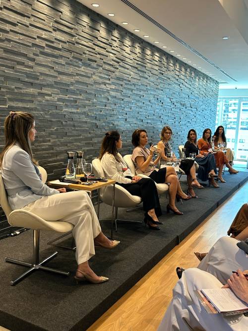 Especialistas do escritório de advocacia BMA fazem evento sobre remuneração de executivos no Rio de Janeiro